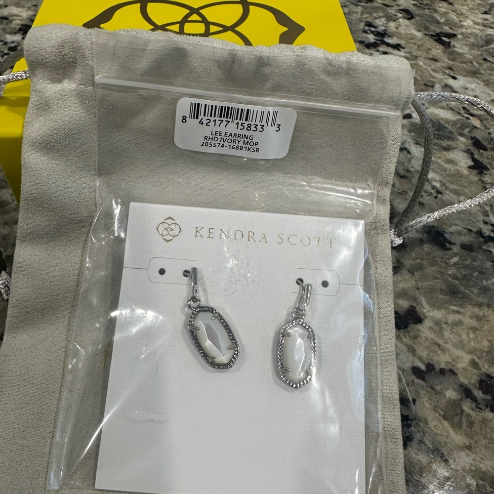 Kendra Scott Authentic Jewelry for Valentines